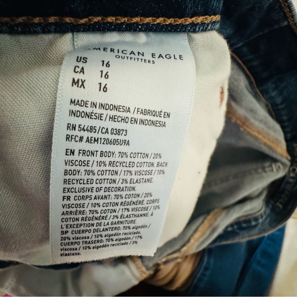 American Eagle Perfect Bermuda Short Size 16 - Picture 9 of 9